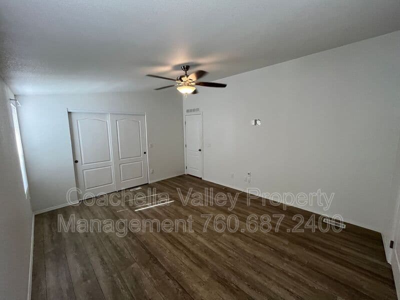Desert Hot Springs House: 15300 Palm Dr