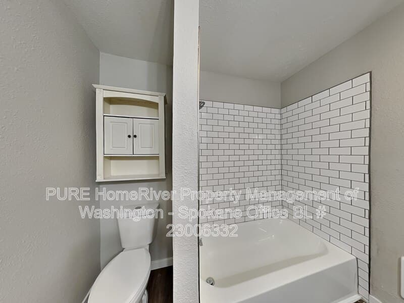 Spokane House: 1527 W 6th Ave