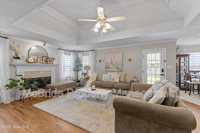 Evans House: 5105 Windmill Place