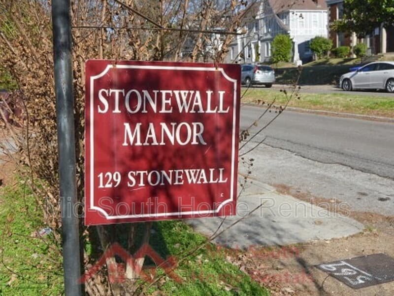Memphis Condo: 129 Stonewall Ave.