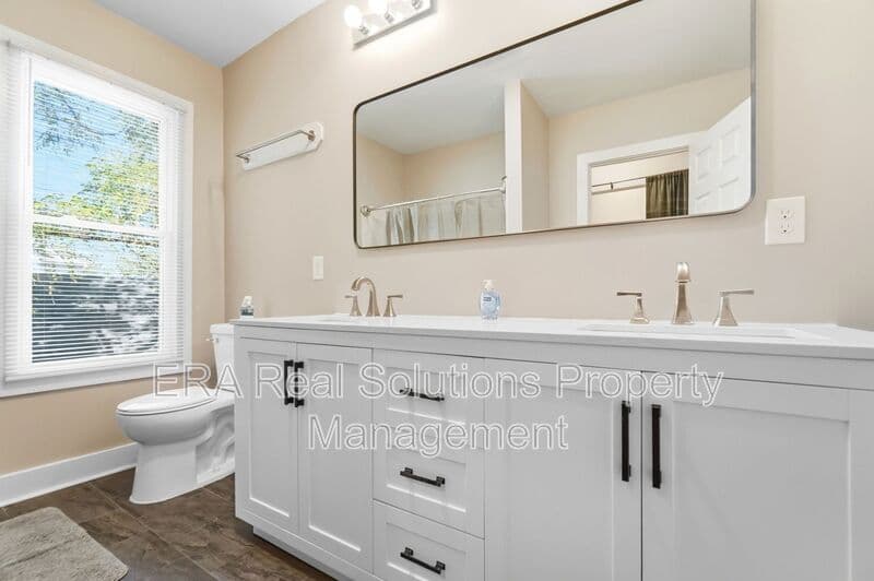 Columbus Condo: 871 Bellows Ave