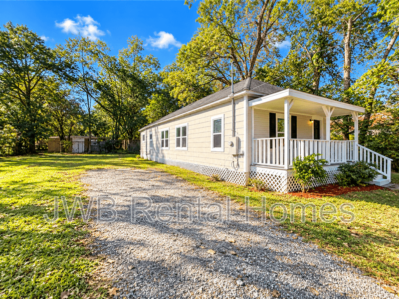 Jacksonville House: 3048 Dignan St