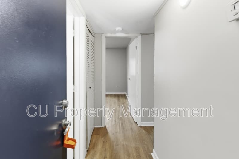 Urbana Condo: 1605 N Willow Rd - Apt 214