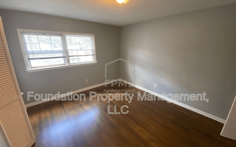 Memphis House: 3083 Dothan Street