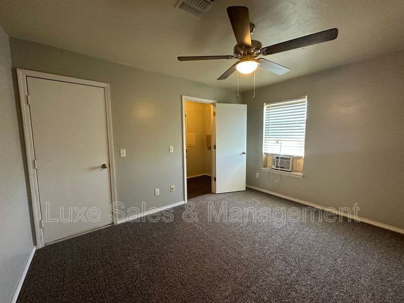 Oklahoma City House: 1735 West Palm Place