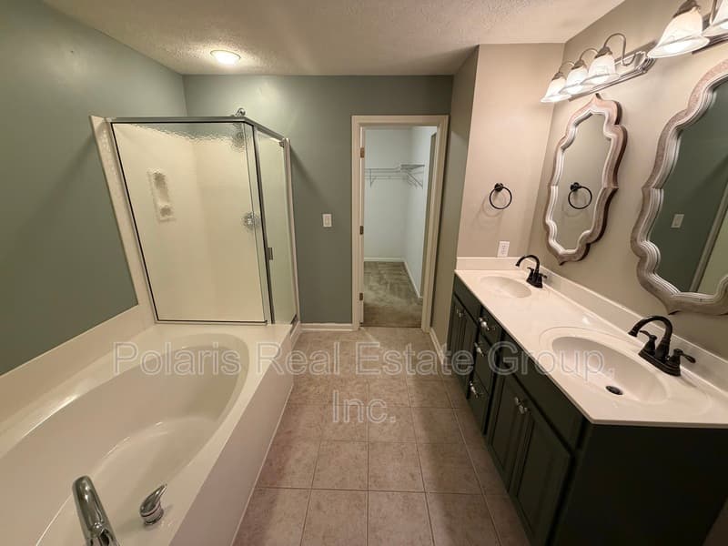 Fishers Condo: 13535 Molique Blvd