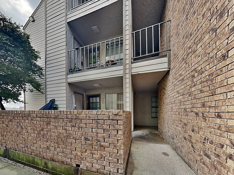 Dallas House: 6108 Abrams Rd