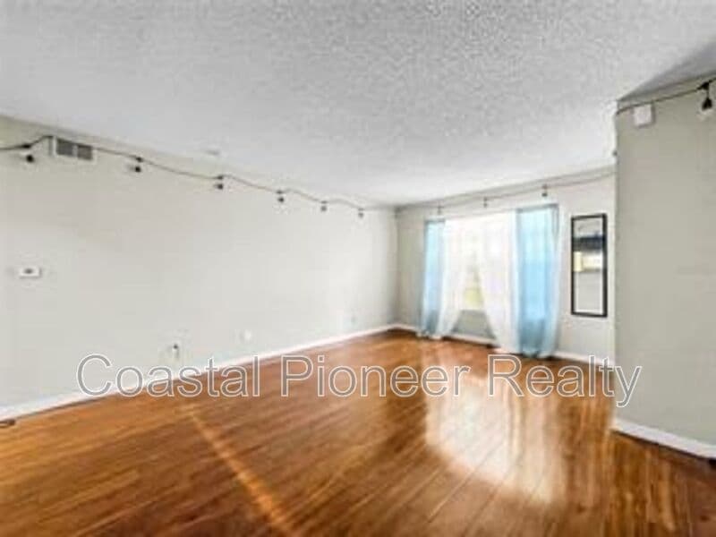 St Petersburg Condo: 10200 Gandy Blvd N
