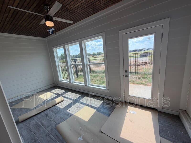 Murfreesboro Townhome: 2035 Grace Johns Circle