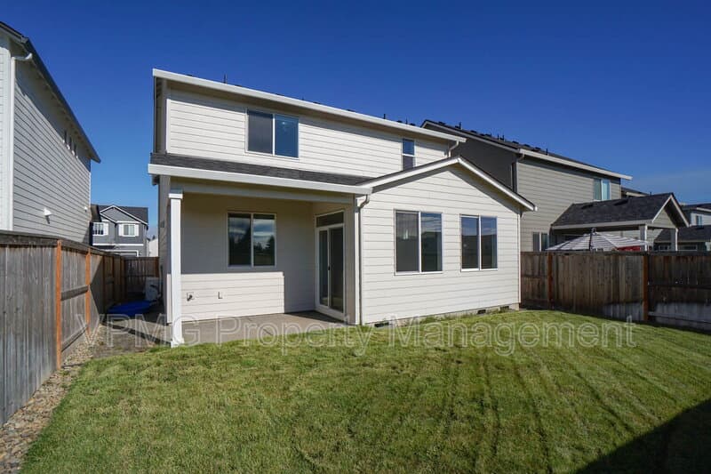 Vancouver House: 4225 NE 183rd St