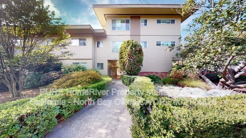 San Rafael House: 1135 Grand Avenue