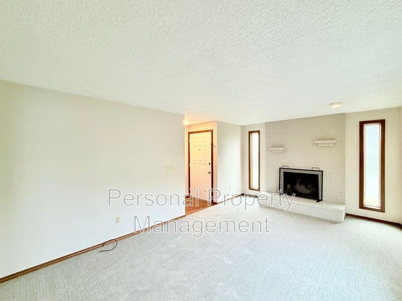 Vancouver House: 414 W 39th St