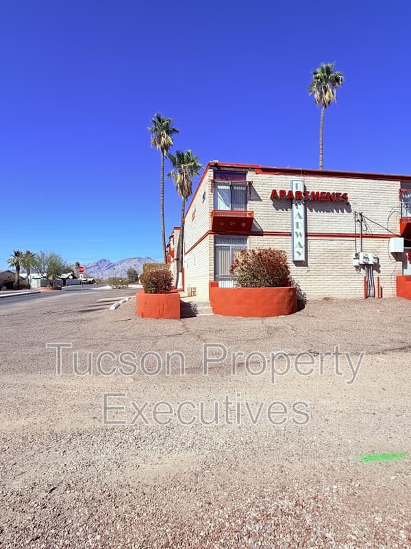 Tucson Condo: 20 North Leonora Avenue - 113
