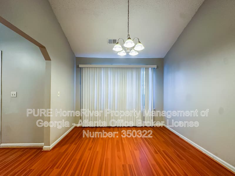 Rex House: 5724 Rex Mill Crk