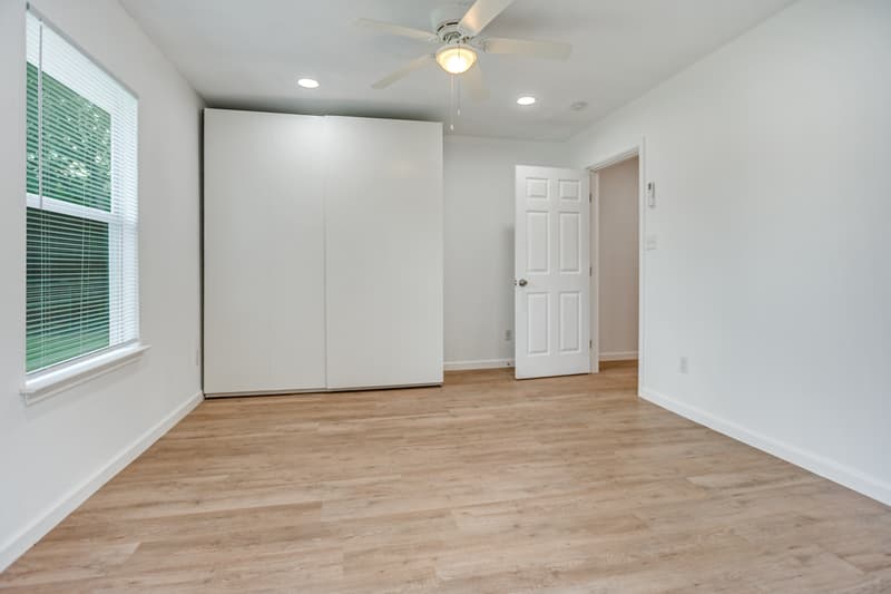 Arlington Condo: 905 West Abram Street - 2