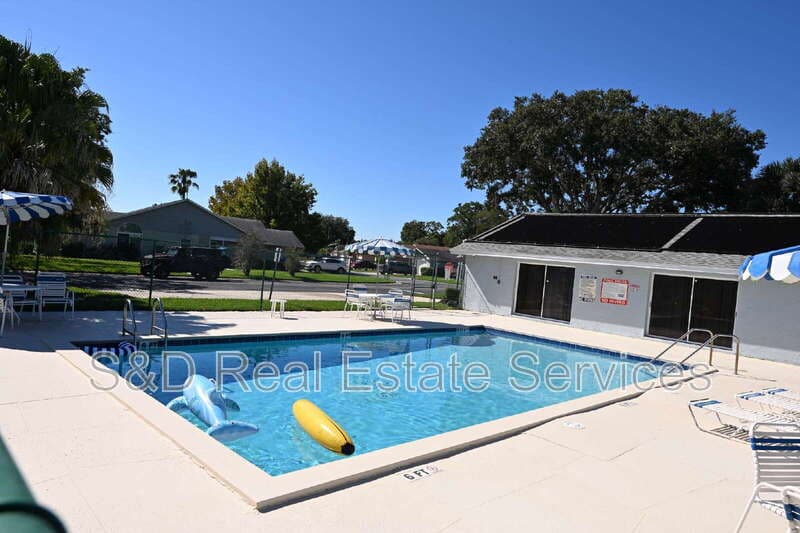 Lakeland House: 2118 Sandy Hook