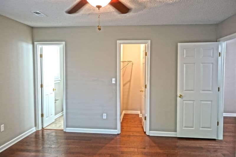 Huntsville House: 1705 Toll Gate Road SE