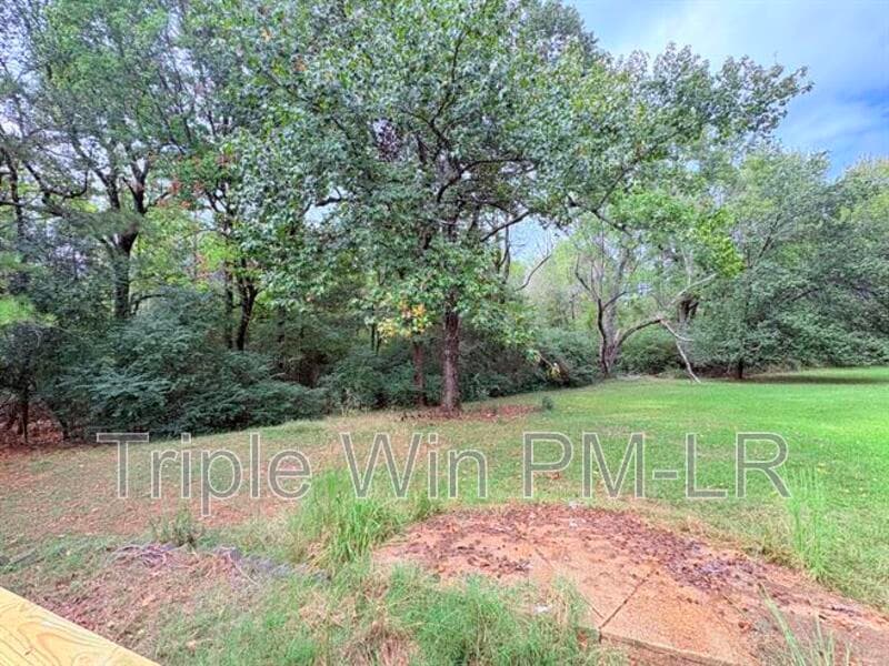 Cabot House: 8475 John Harden Drive