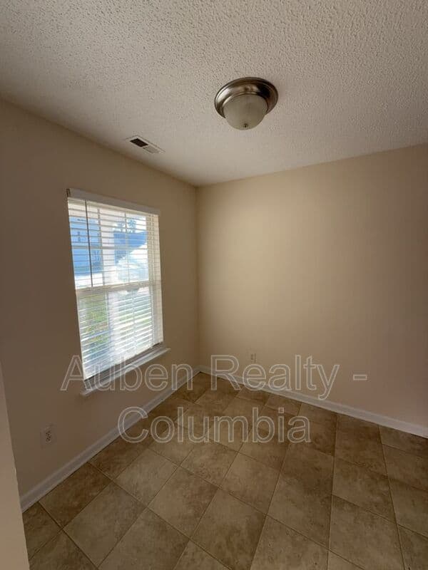 Lexington House: 420 Cape Jasmine Way