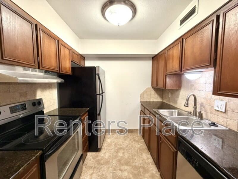 Tulsa House: 2224 South Boston Ave