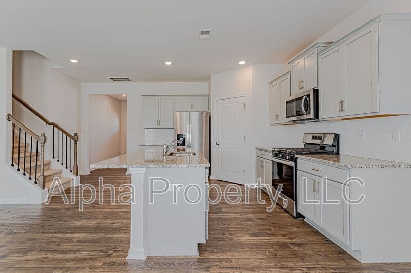 Greer House: 52 Oak Edge Lane