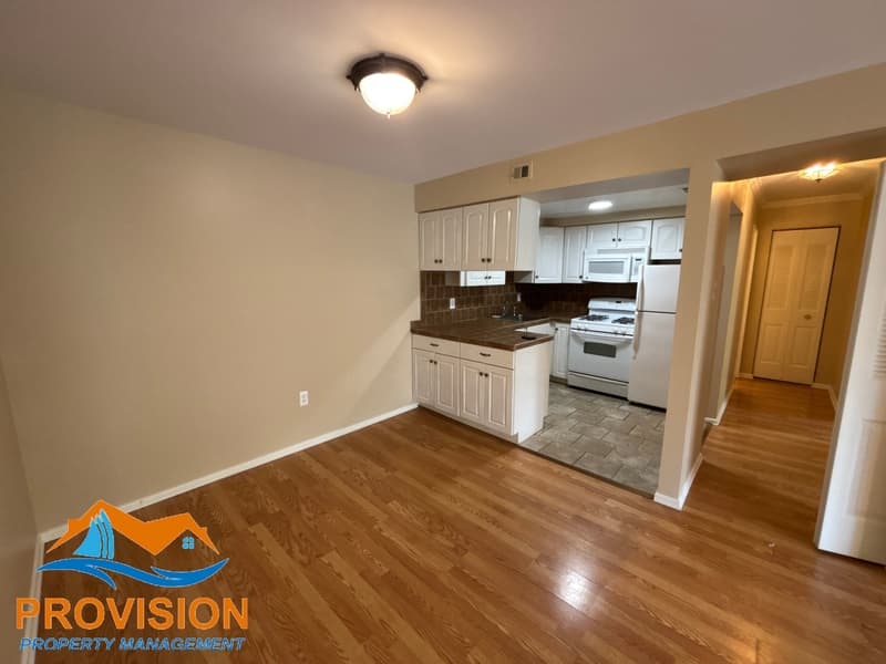 Annapolis Condo: 2572 Riva Road