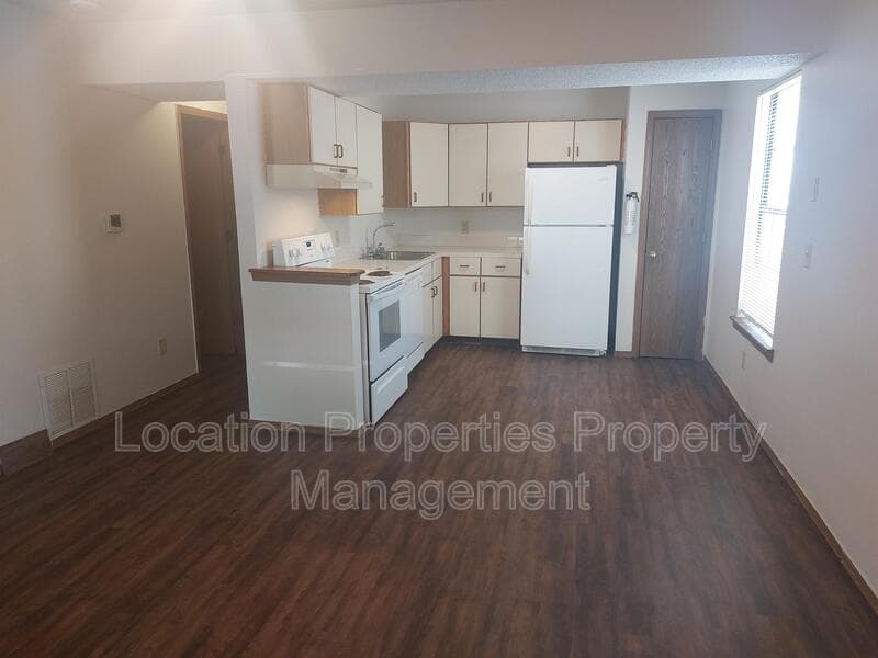 Lawrence Condo: 1314 Tennessee Street - B