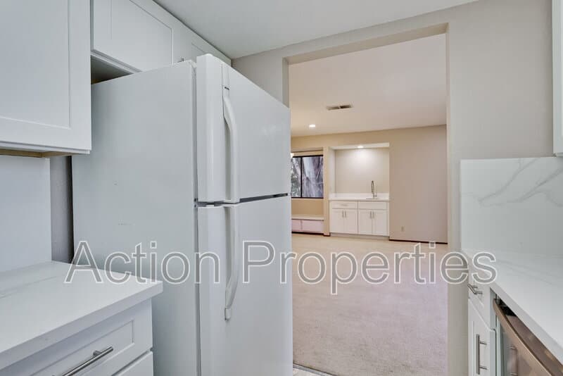 Sunnyvale Condo: 712 San Conrado Terrace