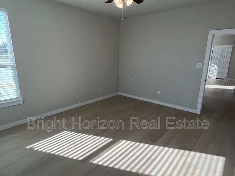 Fort Worth House: 3419 Valley Vista Drive