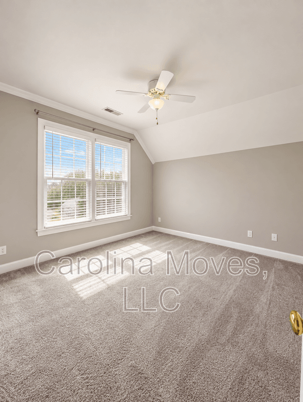 Greer House: 33 Meadow Springs Lane