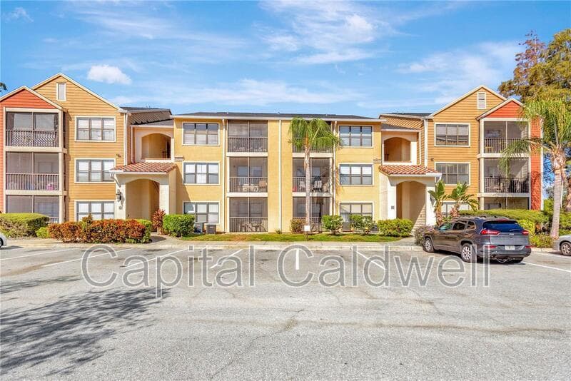St Petersburg Condo: 11901 4th St N