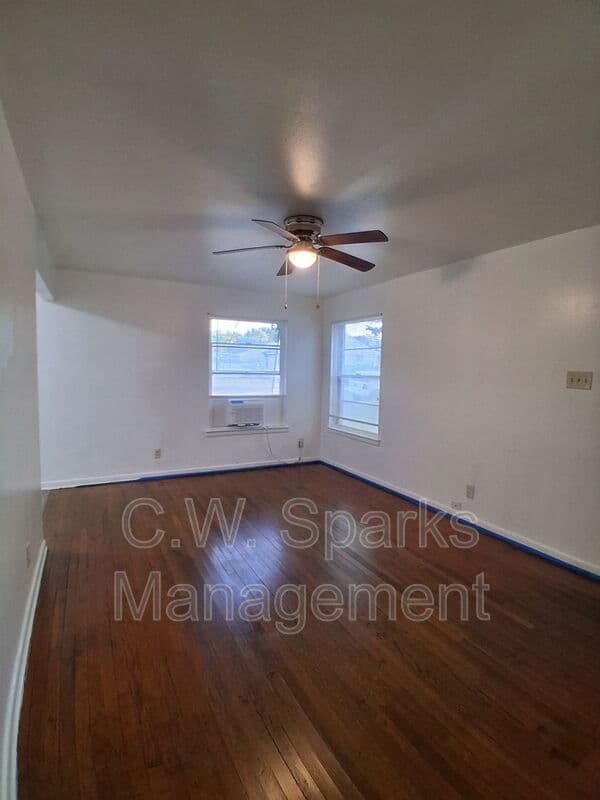Dallas Condo: 3019 Avon St.