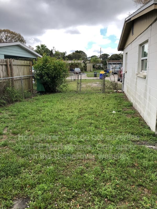 Rockledge House: 1016 Medallion Dr
