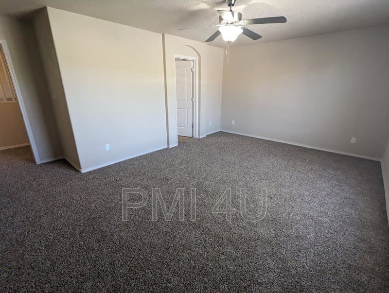 Albuquerque House: 2035 Ferndale DR SE