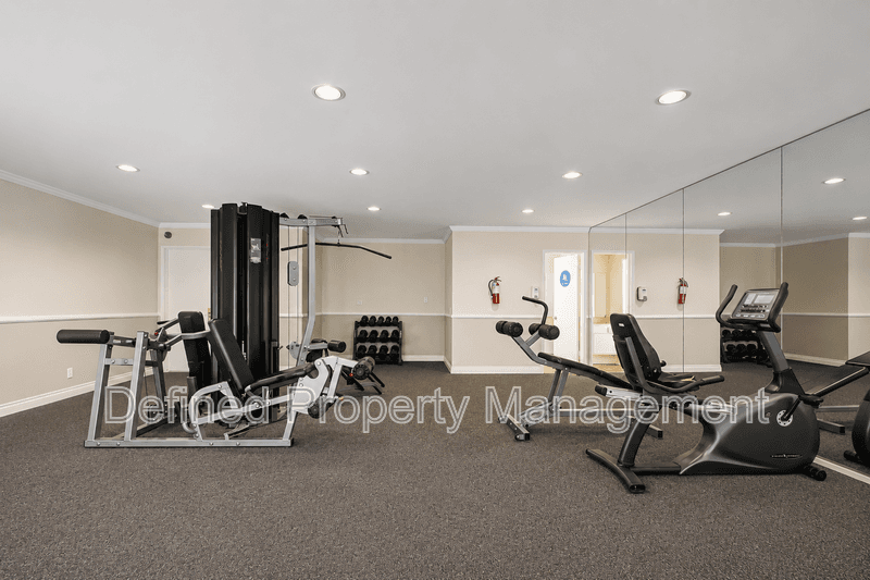 Tarzana Condo: 5931 Reseda Blvd. 207