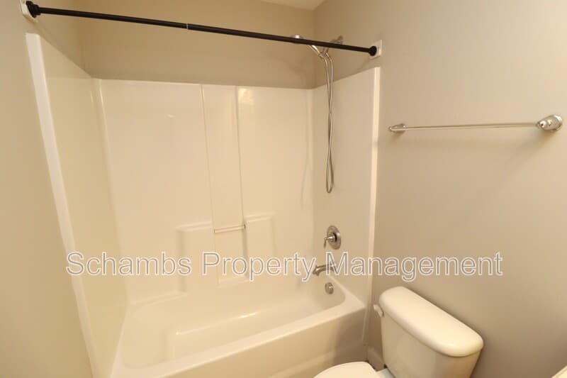 Raleigh House: 4404 Nicolas Pl