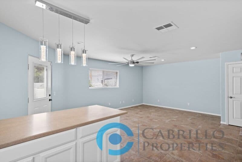 San Diego Townhome: 1720 Evergreen Street