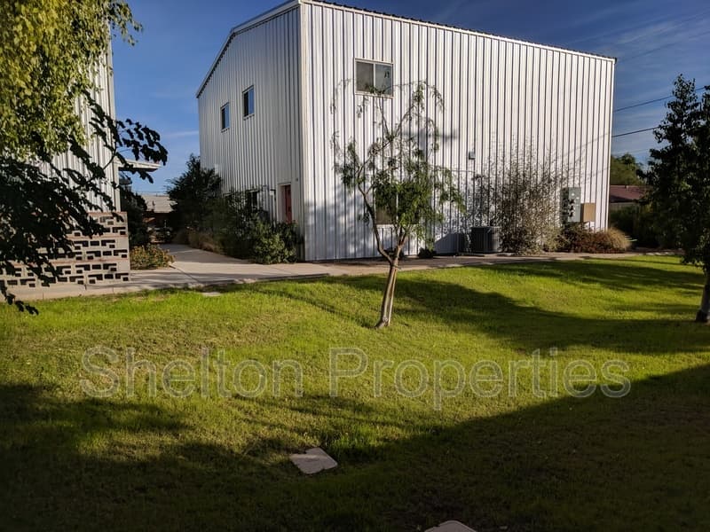 Phoenix Condo: 2121 W Hayward Ave Unit 4