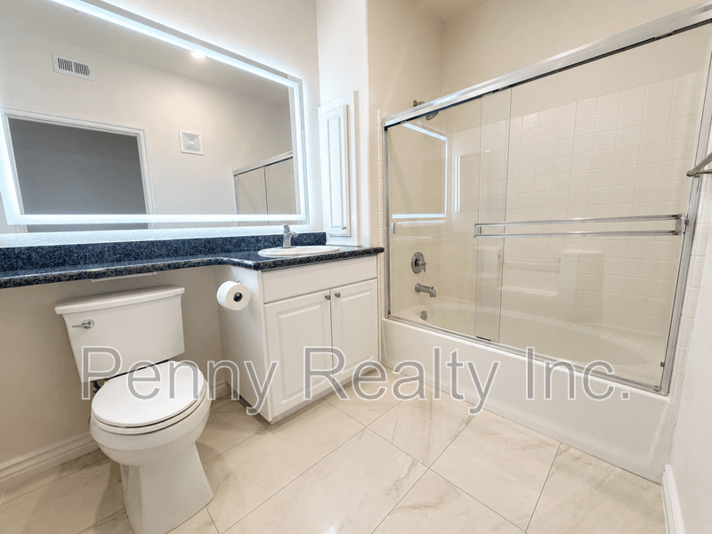 La Jolla Condo: 9253 Regents Rd.