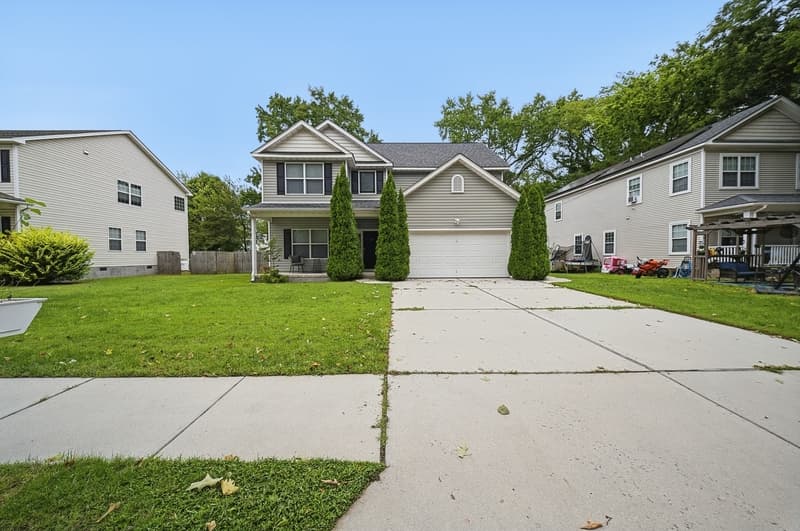 Norfolk House: 1014 Avenue H