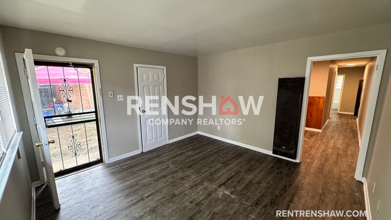 Memphis House: 1072 S Willett St