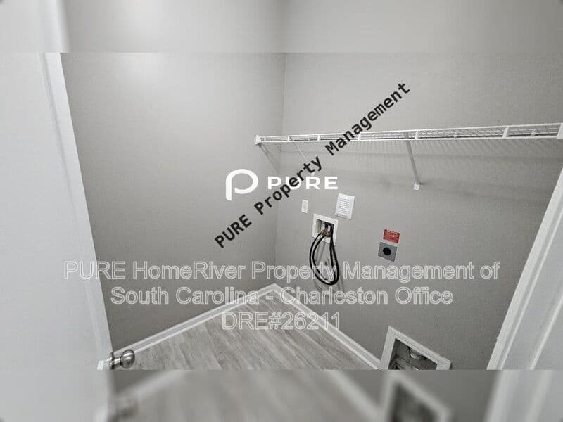 Summerville House: 308 Cantley Ct