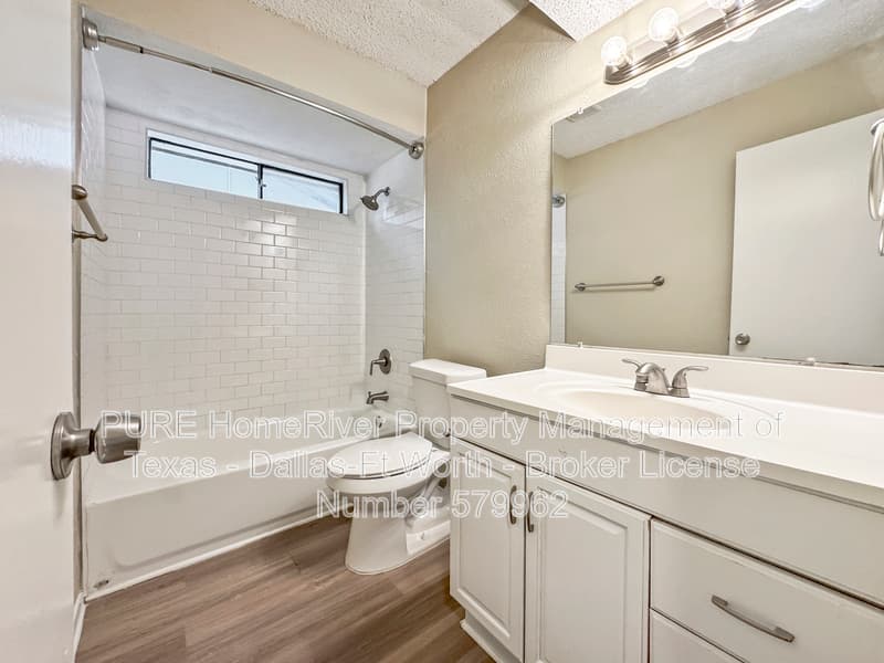 Garland House: 1317 Westpark Dr