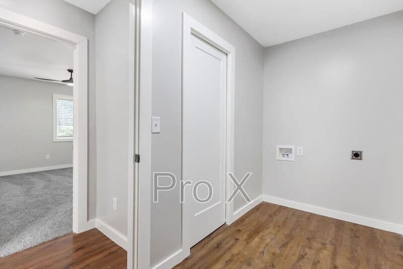 Bentonville House: 809 Carson Drive