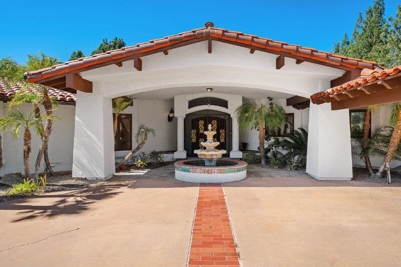 San Diego House: 18714 Bernardo Trails Dr