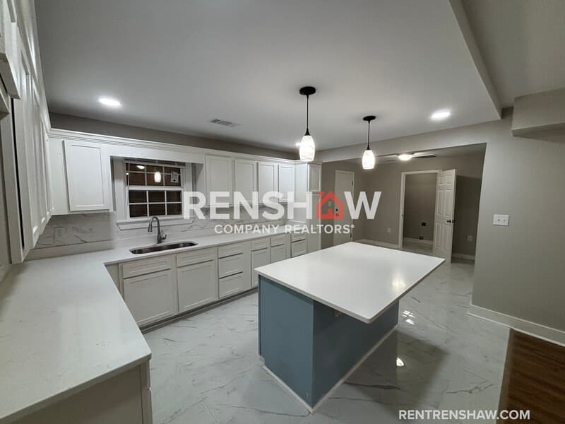 Memphis House: 1294 Snowden Ave