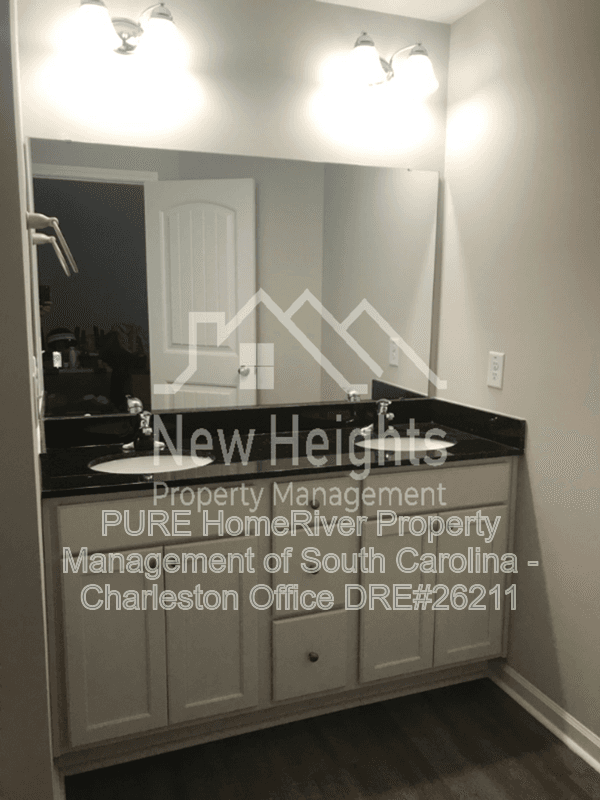 Goose Creek House: 160 Buchanan Cir