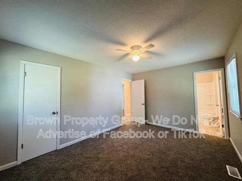Fayetteville House: 5143 Longbranch Dr