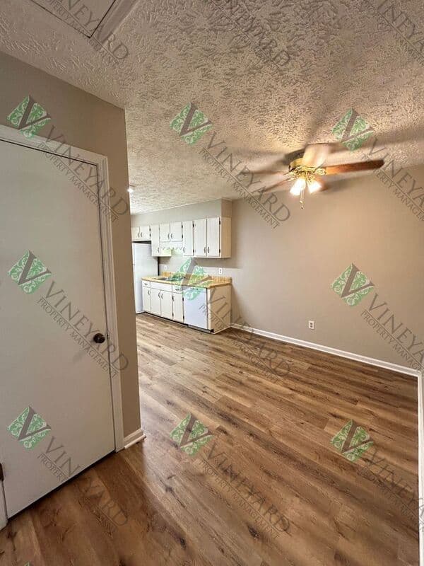 Marietta Condo: 166 Kimberly Way SW