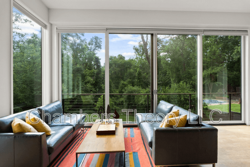 Washington House: 3820 Argyle Ter NW